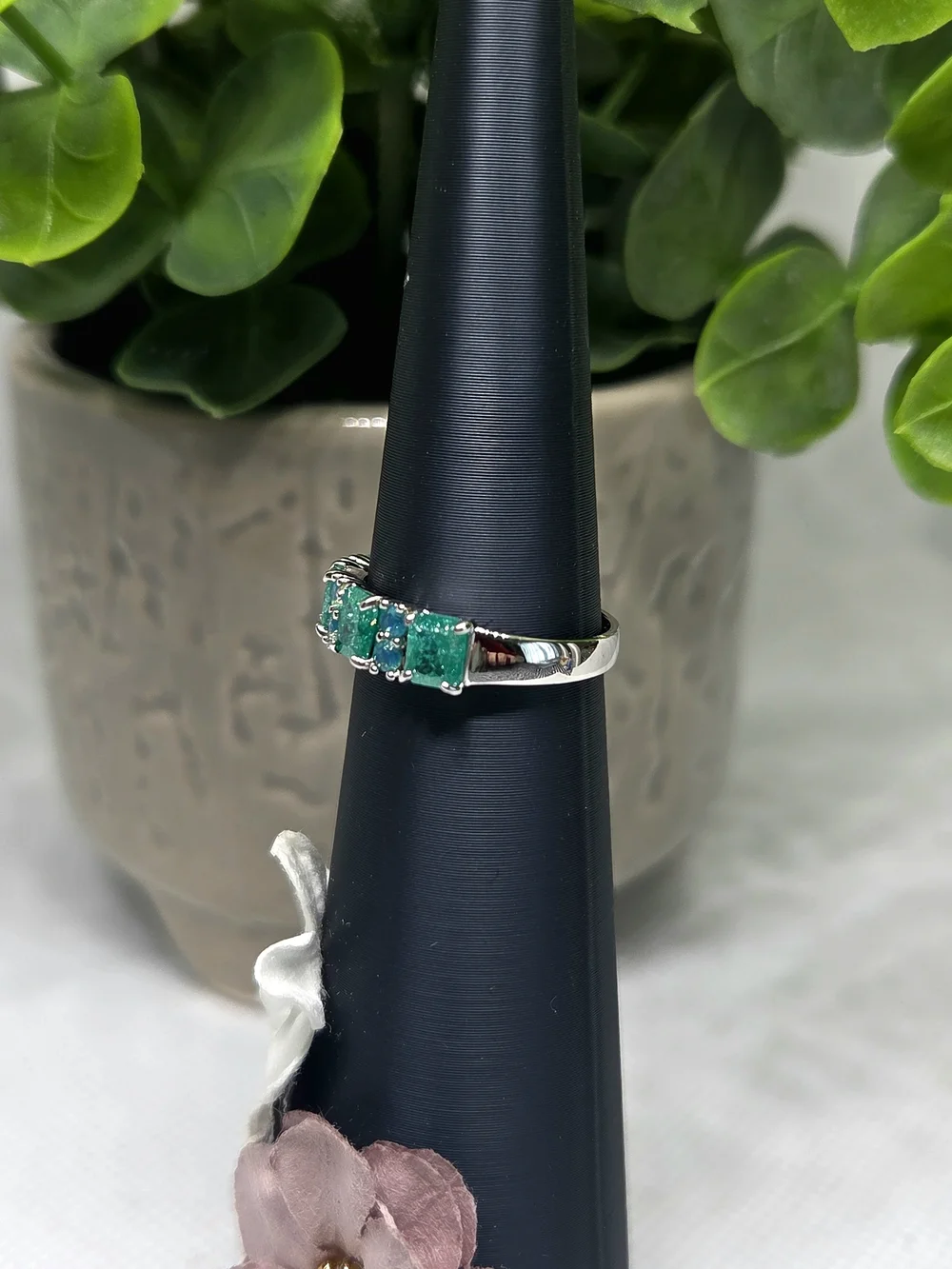 BP Emerald Green Multi-Stone Band On Rhodium Plating